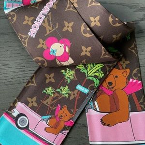 Louis Vuitton Christmas Vivienne Hollywood Bandeau